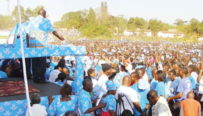 On the day DPP launched its campaign in Blantyre, Chilima promised the party would pass  the access to information law 