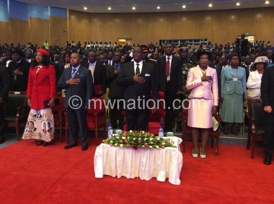 Mutharika led Malawians in prayer