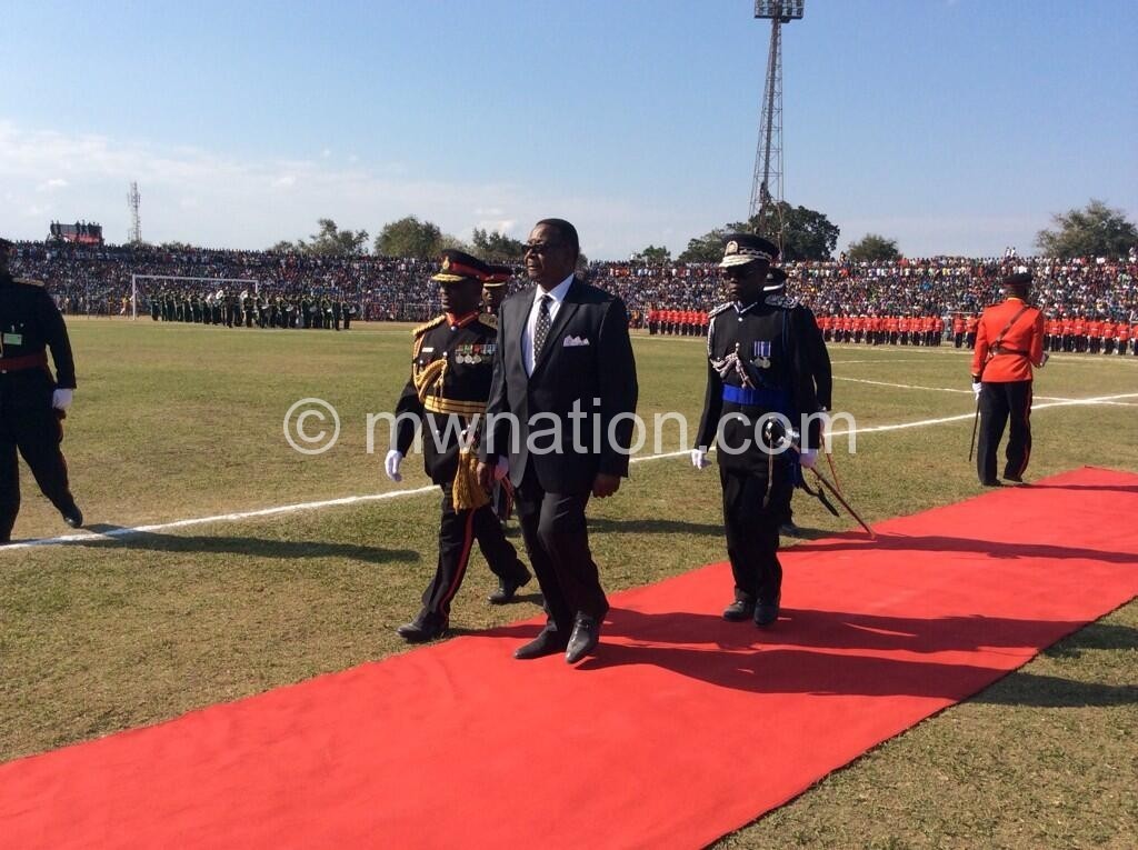 leaves the country for Zimbabwe tomorrow: President Mutharika