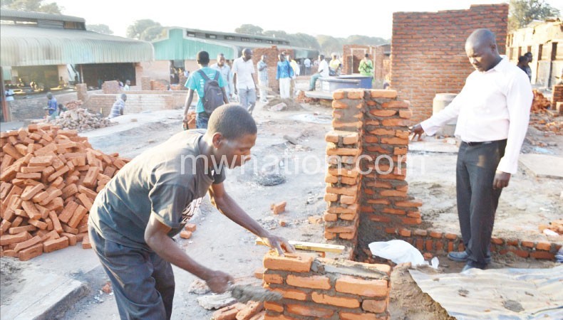 Rebuilding_Lilongwe_market
