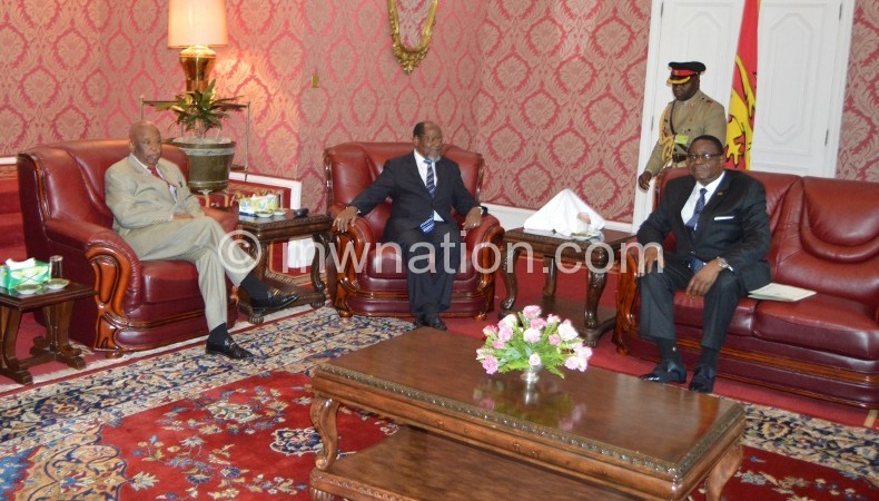 Mutharika, Mogae and Chissano during the meeting on Thursday 