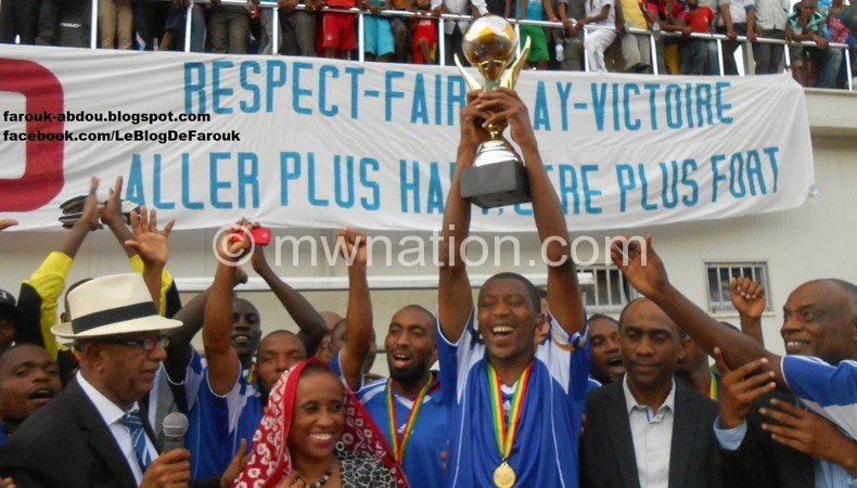 Fomboni players celebrating victory 
