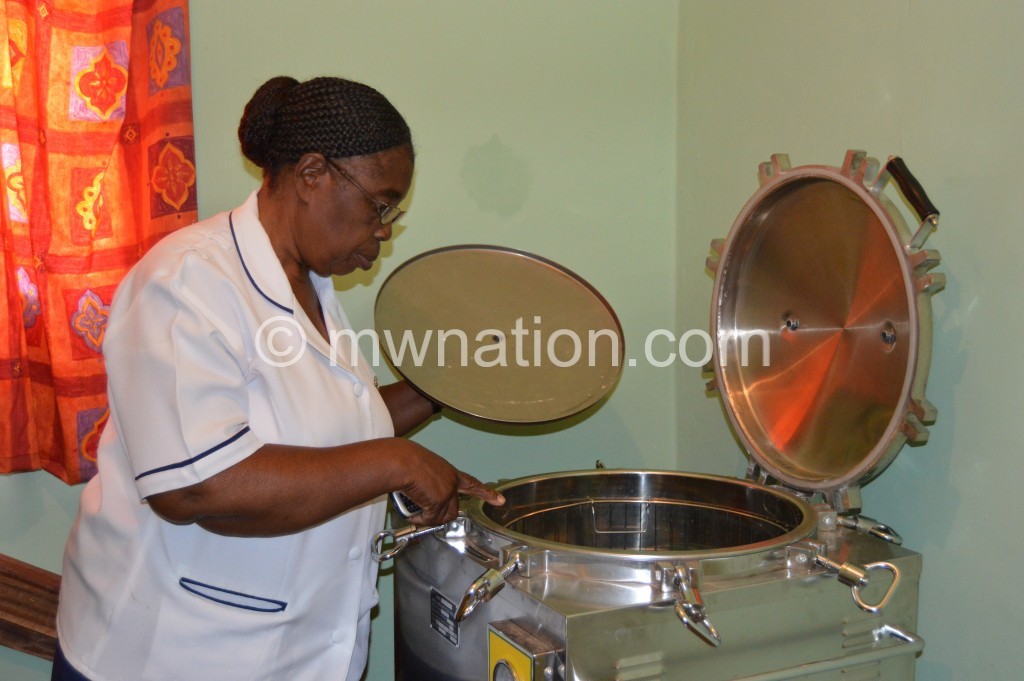 Kalengamaliro explains how the steriliser works