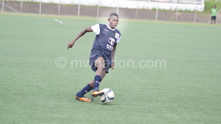 Joins Cosmos from Eagles: Mhone