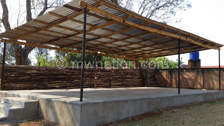 The new spacious stage at Mzuzu Lodge