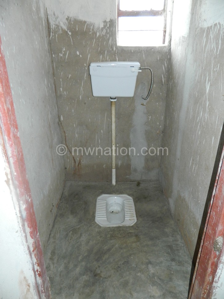 Modern-toilets-at-Tawuka-School-(1)