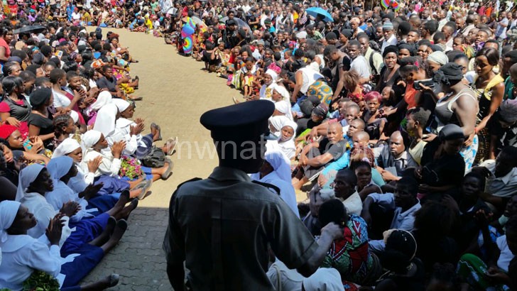 Chinga’s funeral attracted a multitude at Robin’s Park in Blantyre