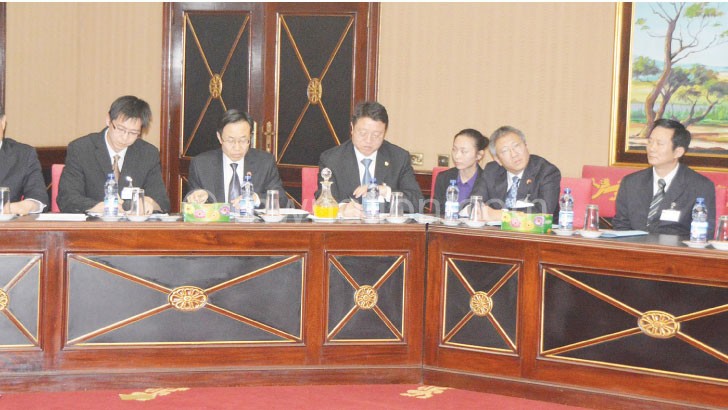 Chinese investors discuss potential investment areas with Mutharika 