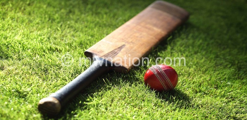 cricket-bat-ball-820x400