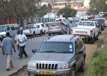 Motorists still queue for hours to get services at DRTSS in Blantyre
