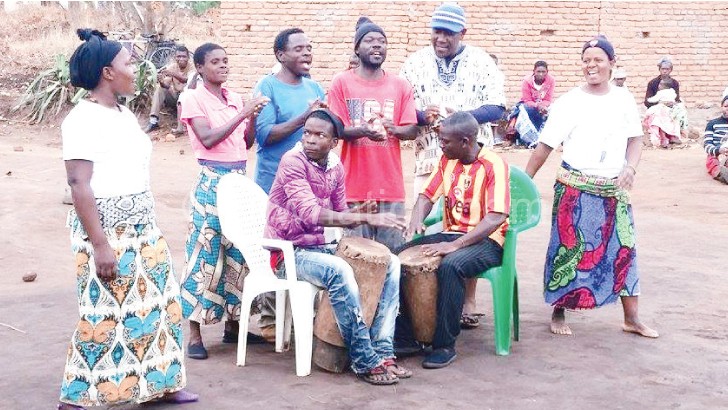Umoyo Travelling Theatre members line up for a chisamba dance during the Nice meeting at Chonde