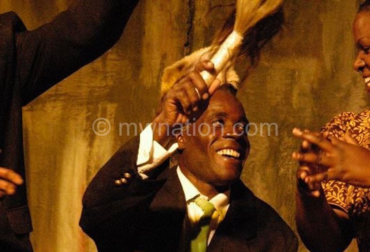 Sanudi acting King Duncan in Macbeth at the Harare International Festival of the Arts in 2004