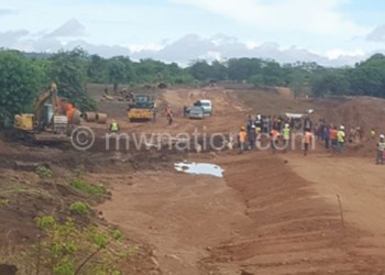 Construction works on the Dowa-Chezi Road in progress