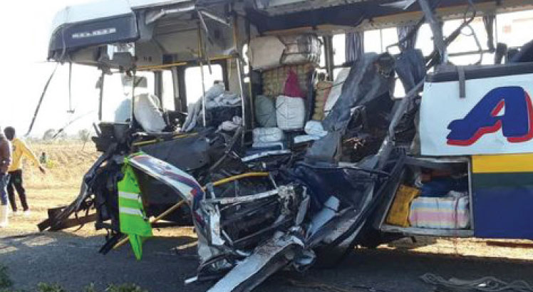 10 die, 24 injured in bus accident