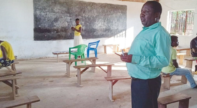 Jalawe community demands power connection to school