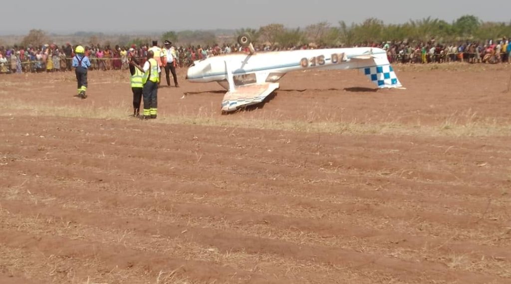 2 survive plane crash in Lilongwe