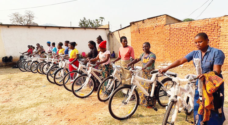 186 health volunteers get bicycles in Mchinji