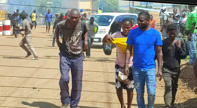 Police, Limbe vendors in running battles