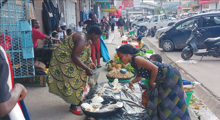 Vendors haunt cities, vow to resist removal