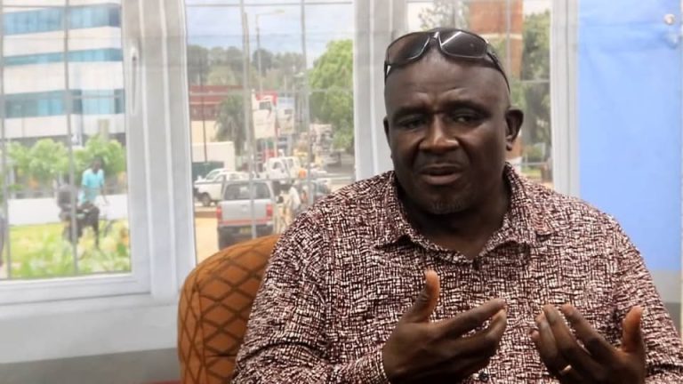 Police withdraw traffic aides, attaches