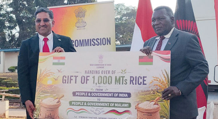 India gifts Malawi 1000MT rice relief