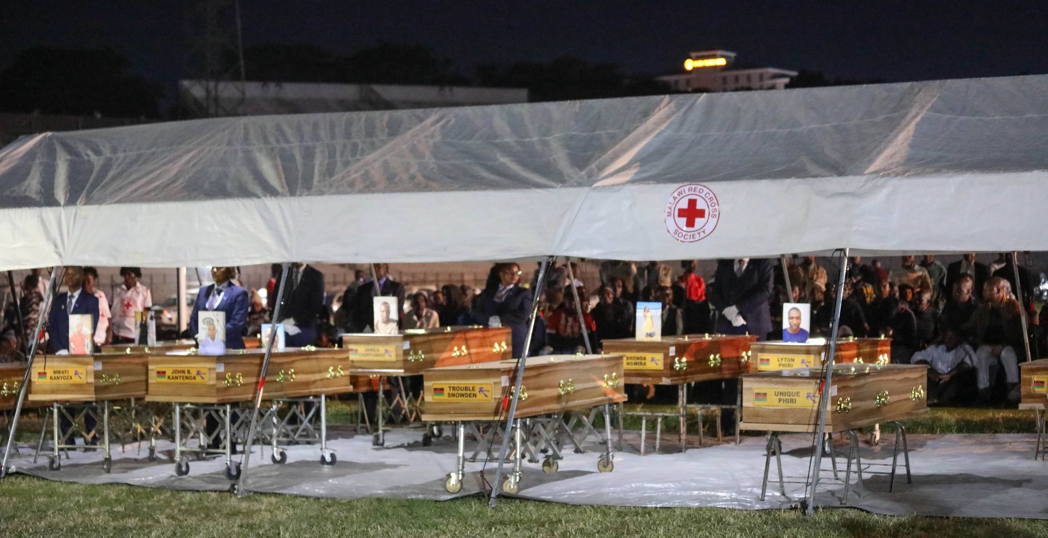 Zimbabwe bus crash victims laid to rest