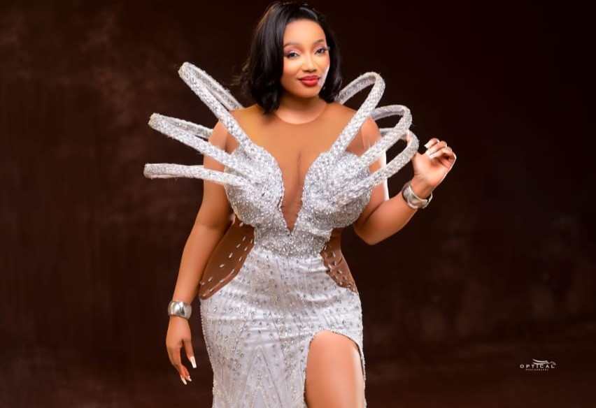 Designer Doll Mabel hosts K120m masquerade bash