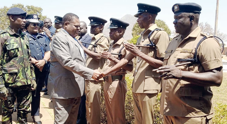 Minister bemoans delay in police staff housing project